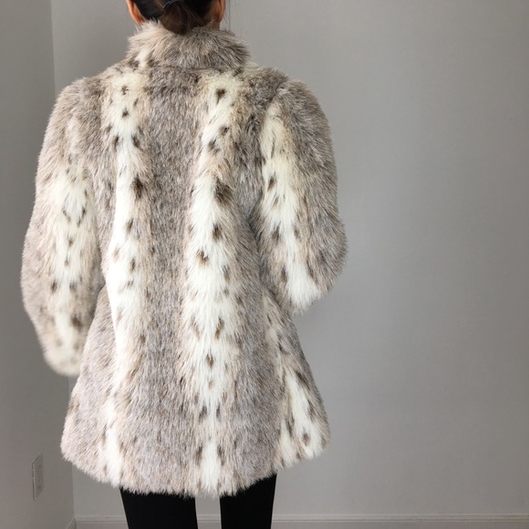 VINTAGE FAUX FUR COAT - Picture 8 of 8